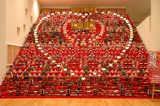 2022 須坂アートパーク 「三十段飾り 千体の雛祭り」